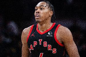 龙三疯！第三节猛龙狂砍44分净胜步行者18分 巴恩斯独得13分8板