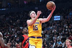 三连胜！里夫斯复出后三战命中率56/40/83% 真实命中率高达71%！