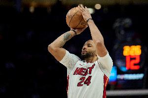 鲍威尔：第三节就像我们的阿基里斯之踵  我们必须打好48分钟比赛