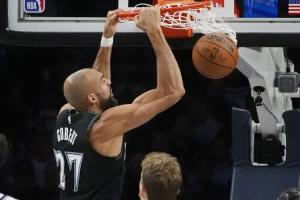 戈贝尔：责任感从球员做起 无论谁只要没拼劲教练就应该把他换下