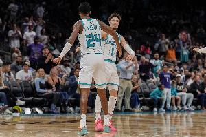 黄蜂总冠军？近4支冠军球队夺冠赛季最长连胜纪录都是9连胜