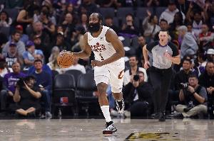 弗兰克：哈登的表现超出了所有人预期 起初并未打算交易他