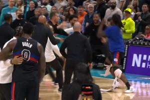 黄蜂活塞超大冲突4人驱逐！吧友们觉得分别会禁赛几场？