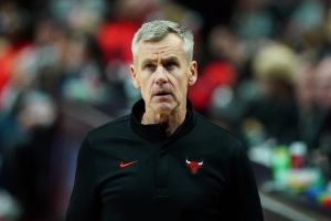 迎来7名新援+核心受伤！多诺万：这是真正的挑战 必须迎难而上