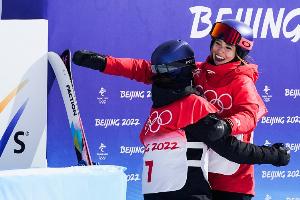 格雷莫德：我觉得拔罐很有用，这对我总是很有效