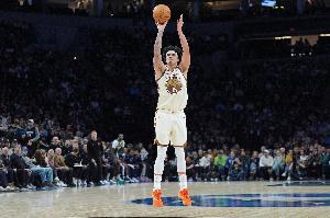 近7战场均15分！科尔：球队全员健康时 也会让桑托斯继续先发