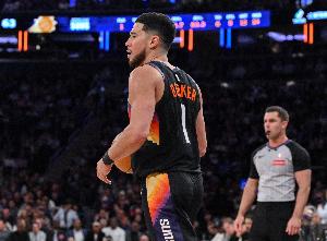 布克生涯总得分超越基德 上升至历史第95位&将追武切维奇