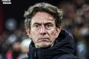 打脸！弗兰克凌晨称1000%确信自己会继续带队，今日惨遭解雇