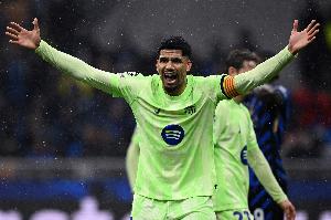 阿劳霍：巴萨当然有机会冲击欧冠冠军，我们必须永远相信这一点