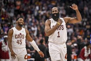 加内特：哈登本该进全明星 他能帮助骑士&将让米切尔变得更强