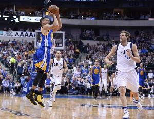 最难忘全明星回忆？库里：2015年给诺维茨基传了个空接