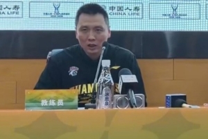 卢伟：外援状态不错 年轻球员得到了锻炼 球队的磨合更进一步