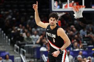 斯普利特：阿夫迪亚此前在扛着我们前进 全明星荣誉是他应得的！