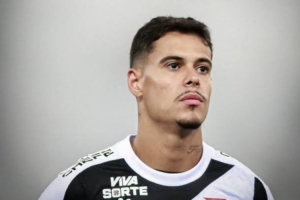 苗原：山东泰山在聊25岁巴甲中卫弗雷塔斯，瓦斯科达伽马想多要点