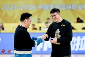 这一枚特殊的总冠军戒指，因你们而闪耀！