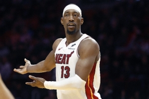 17罚13中！斯波：如果裁判吹哨的话阿德巴约本可多制造4-5次犯规