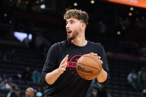 火媒：申京是联盟前五防守体系的基石 他是最被低估的防守人之一