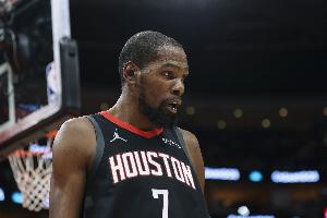 KD：从篮网那年学到要降低预期 很多事你控制不了 只能专注于自己