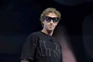 为避交富豪税 扎克伯格花2亿美元在迈阿密购置豪宅