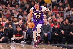 东契奇：我们是NBA这赛季阵容变化最多的球队 有点受困于伤病