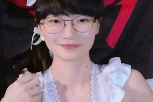 韩国粉丝也顶不住！中国女Faker走红海外 韩国玩家:我的眼睛烧起来了！