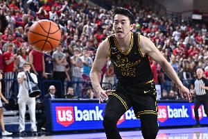 连续四场得分上双！王俊杰7中4得到10分4板1助0失误&3前场篮板