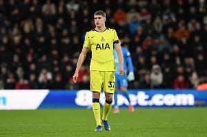 哈曼：利物浦应该签范德芬，不确定后者是否满意在热刺的处境