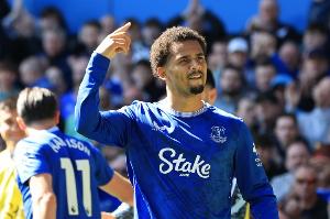 身价4500万欧！记者：曼联目前尚未就引进恩迪亚耶采取行动