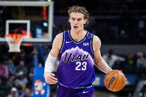 爵士最近稳赢局最后都用替补输掉 摆烂方式让球迷难以接受！