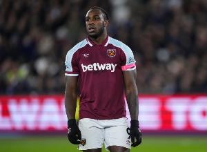 邮报：曾遇车祸的35岁老将安东尼奥正随查尔顿训练，可能按场计酬