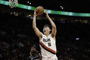 第二节没给上！杨瀚森半场靠罚球拿到2分 投篮1中0&1犯规