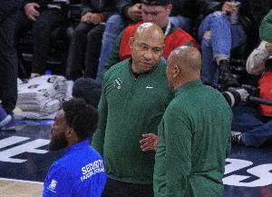 重掌教鞭！老里弗斯参加葬礼缺席 对阵雷霆哈姆将担任临时主帅