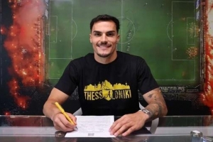 苗原谈泰山中卫：佩德罗·阿尔瓦罗后来居上，他是自由身