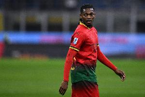 卡萨诺：莱奥就是灾难和花架子，给路易斯·迪亚斯提鞋都不配