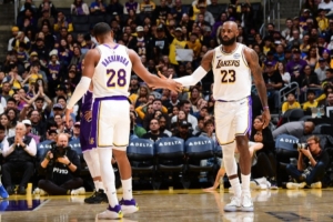 键盘侠|詹姆斯还是个41岁的孩子呀！八村塁三分准上篮却爱打铁