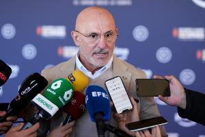 德拉富恩特：热门身份保证不了任何东西，欧国联的难度堪比欧洲杯