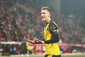 凯尔：我们未给施洛特贝克续约设定最后期限，目前没有新进展