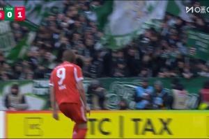 顶尖射术！凯恩刁钻远射破门，5分钟内完成双响！拜仁2-0领先