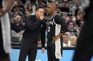 马刺致敬保罗：祝贺你拥有辉煌的生涯 很荣幸你曾身披银黑战袍