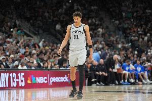 科沃德因右膝酸痛缺席全明星新秀赛 马刺新秀卡特·布莱恩特顶替