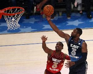 韦德：没人会质疑保罗对篮球的热爱 不是每个人都能决定何时退役