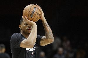 凯沙·约翰逊：梦想着在舞台上表演 靠着疯狂的信念才坚持下来