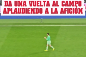 马卡：库尔图瓦赛后单独绕场一周，专门感谢球迷