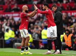 库尼亚：姆伯莫是一个特别的人，非常享受和他搭档一起踢球