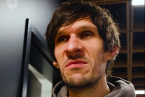 博班打趣：申京现在唯一能提升的就是英文 他的英文还不如我