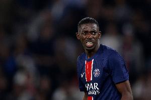 队报：登贝莱私下解释批评不针对巴黎任何人，球队表现让他沮丧