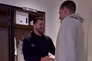 约基奇：我和东契奇像是兄弟 每次他们都把我们储物柜紧挨在一起