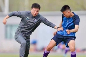 记者：津门虎一线队计划吸纳2008年出生的李帅琪，进一步培养锻炼