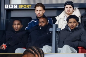 何时首秀？斯特林现场观看新东家费耶诺德比赛