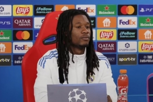 卡马文加：我有能力成为组织核心 最喜欢踢六号位+还需提升稳定性